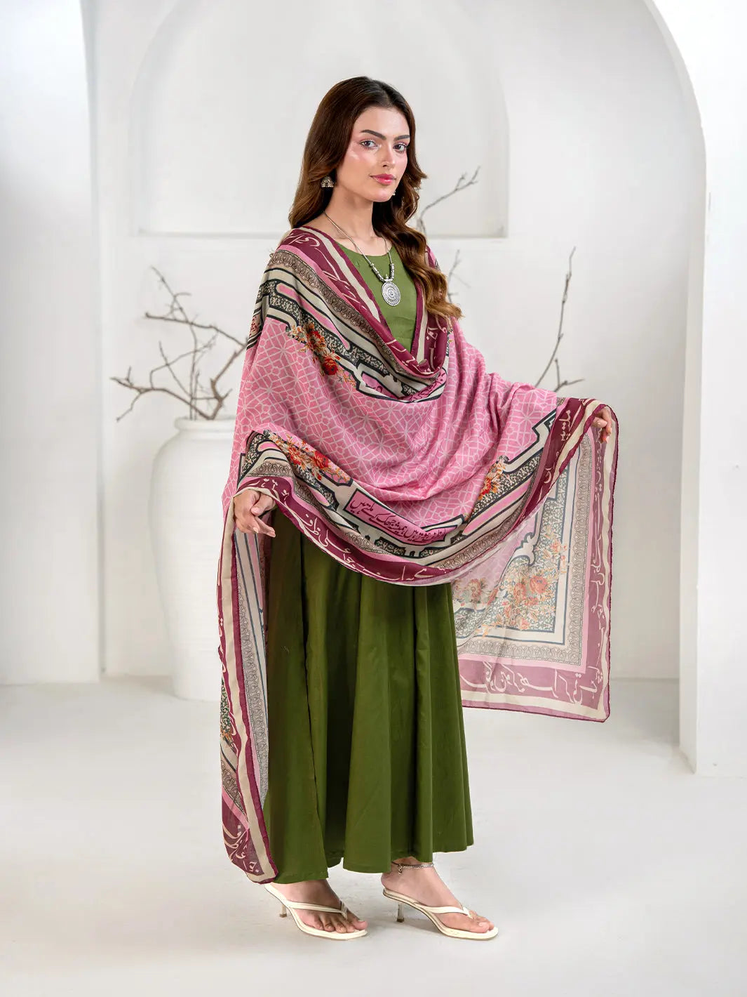 Aajizi Odhni | Blush Pink