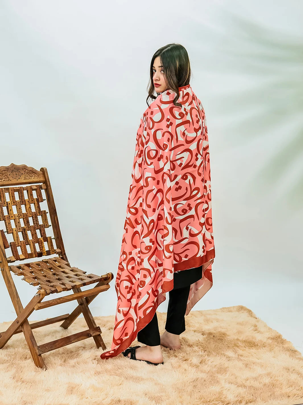 Hujoom Red Odhni