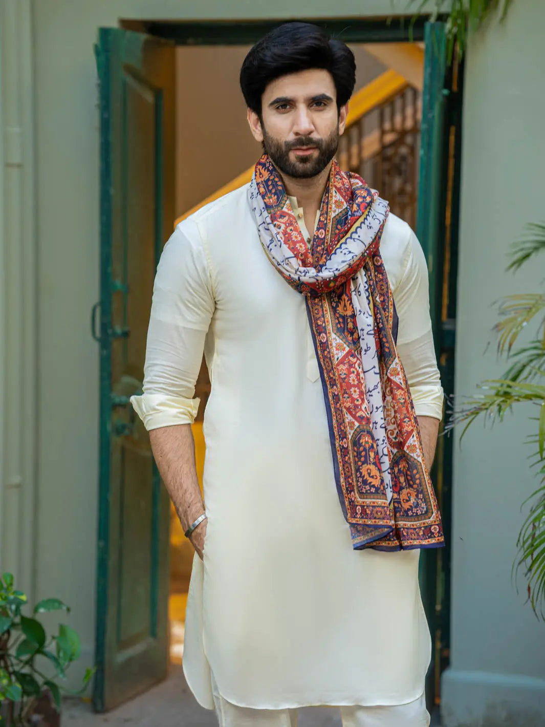 Kaif Stole
