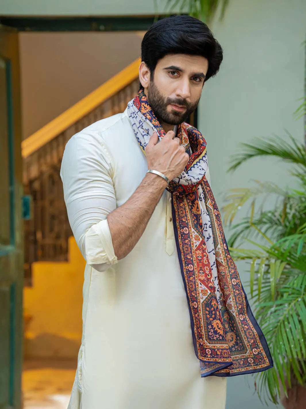 Kaif Stole