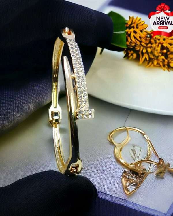 Gold Platted Bangle