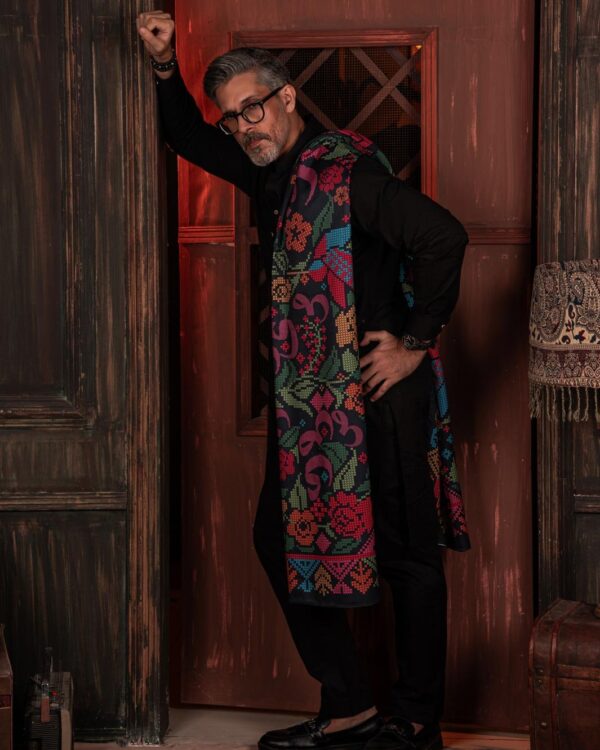 Kashidakl Kari Shawl