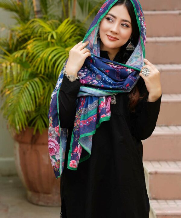 Talaash Stole