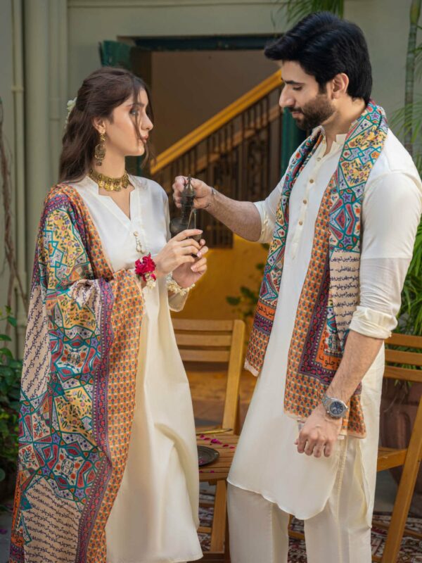 Raahi Stole