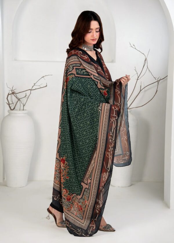 Aajizi Lawn Odhni | Emerald Green