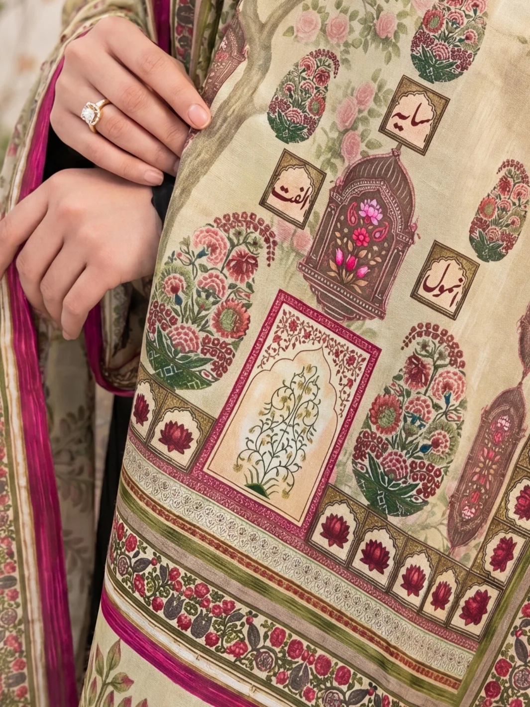Maa ki Maamta Odhni - Image 4