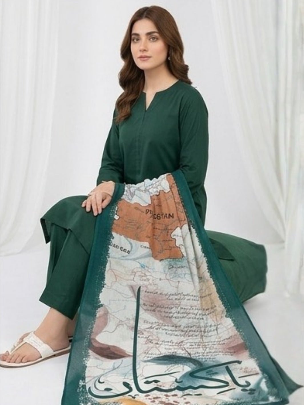 Arz e Pakistan Odhni (White) - Image 3