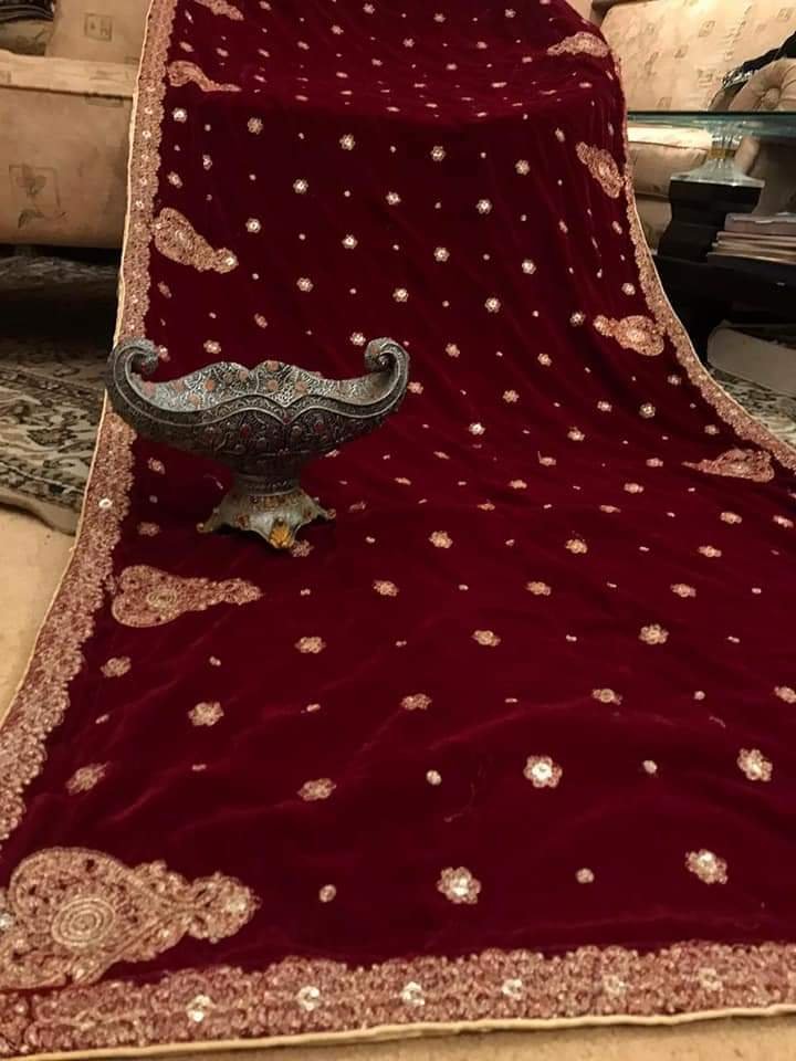 Radish Mahroon Velvet Shawl